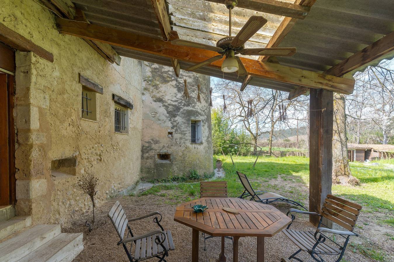 Appartement entier, Séjour authentique dans un appartement de charme au cœur d’un château provençal in Allemagne-en-Provence, Alpes-de-Haute-Provence