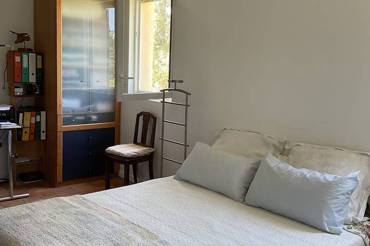 In the heart of the vineyards, 7 minutes from the center of Aix-en-Provence Bastide with swimming pool in Éguilles, Costa mediterránea (Francia)