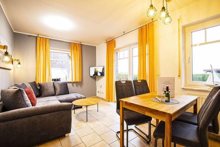 Ferienwohnung für 4 Personen, mit Terrasse und Garten in Werdum