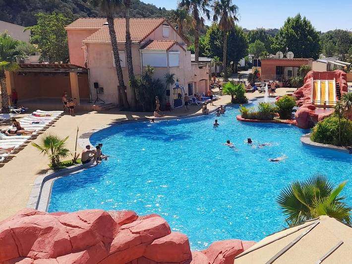 Camping voor 6 personen, with Whirlpool and Terras as well as Zwembad in Le Dramont