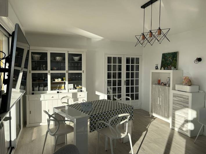 Gîte pour 6 personnes, avec balcon dans Plage de Vallières - 2