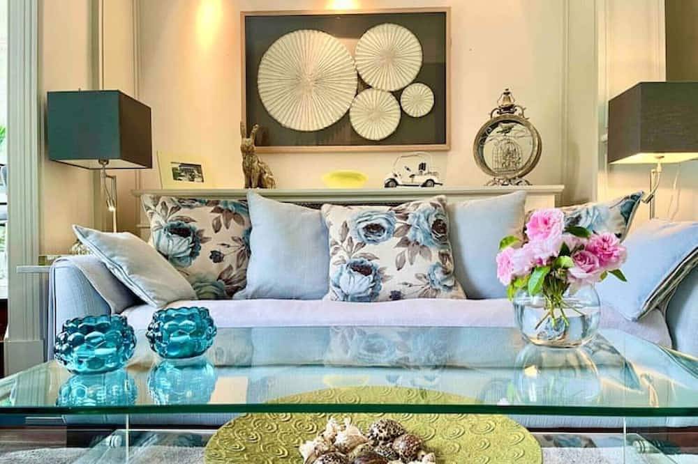 Lodge for 6 People in County Kilkenny, Leinster