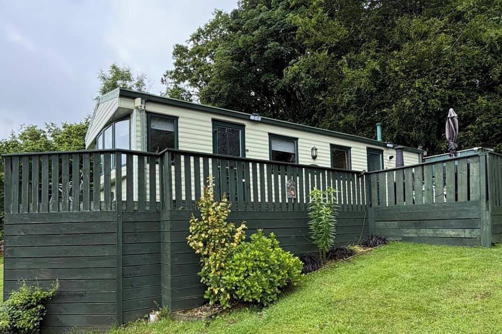 Family & Dog Friendly 2-Bed Caravan, Sleeps 6 in Dumfries und Galloway