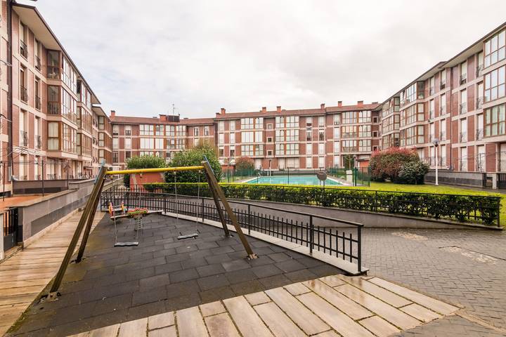 Apartment with Pool in Badames in Bádames, Voto