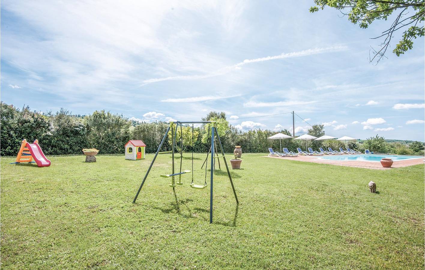Appartamento intero, Appartamento a bordo piscina con parcheggio e internet in Cinigiano, Provincia di Grosseto