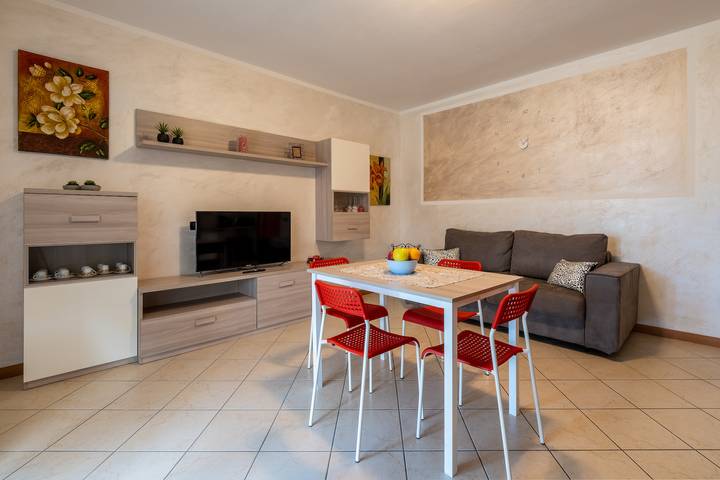 Gîte pour 4 personnes, avec jardin ainsi que vue sur le lac et piscine à Sulzano - 4