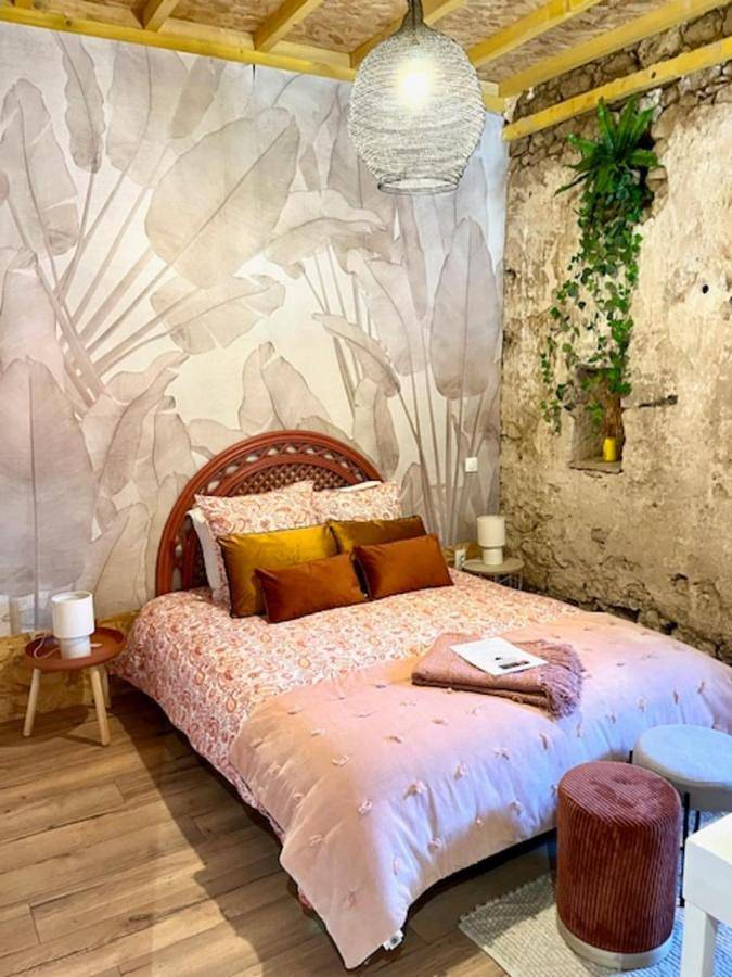 Location de vacances pour 2 personnes, avec terrasse et jacuzzi ainsi que piscine et jardin à Saint-Sève - 3