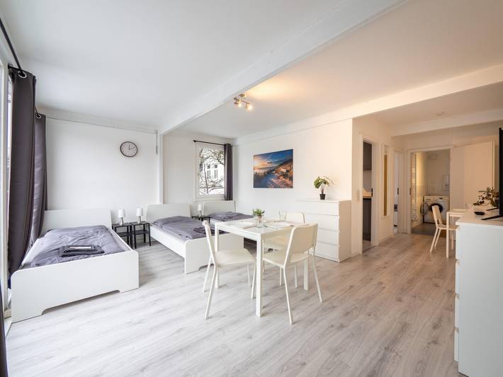 Ferienwohnung für 5 Personen, mit Balkon und Terrasse sowie Garten in Bargteheide
