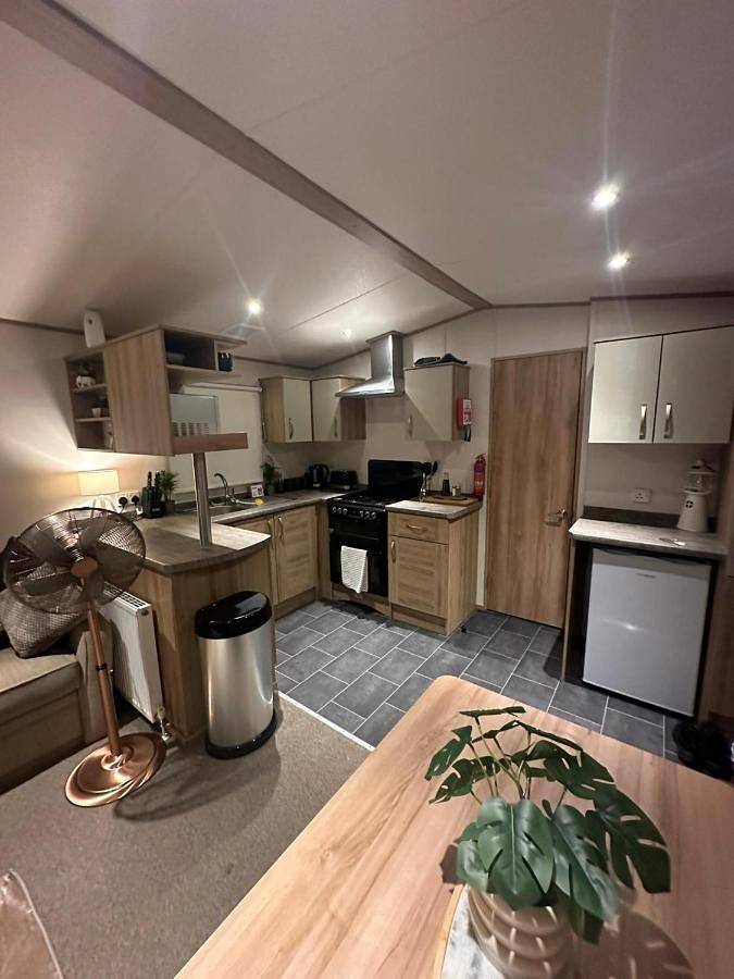 Mobile Home in Selsey, West Sussex