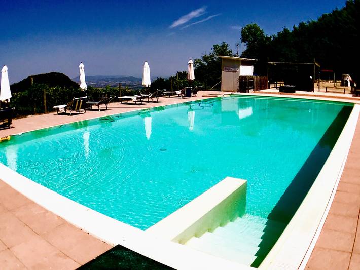 Location de vacances pour 40 personnes, avec Balcon/Terrasse ainsi que Jardin et Vue à Spoleto