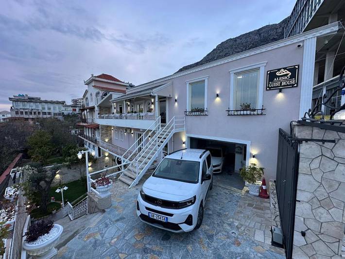 Chambre d’hôte pour 3 personnes, avec vue sur le lac ainsi que jardin et vue, adapté aux familles
