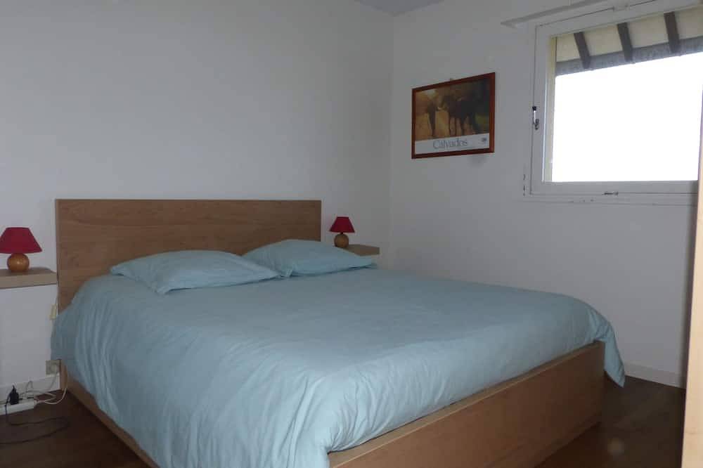 Geheel appartement, 2 Kamers Uitzicht op zee op kleine bomen in Normandische stijl residentie in Benerville-sur-Mer, Lisieux en omgeving