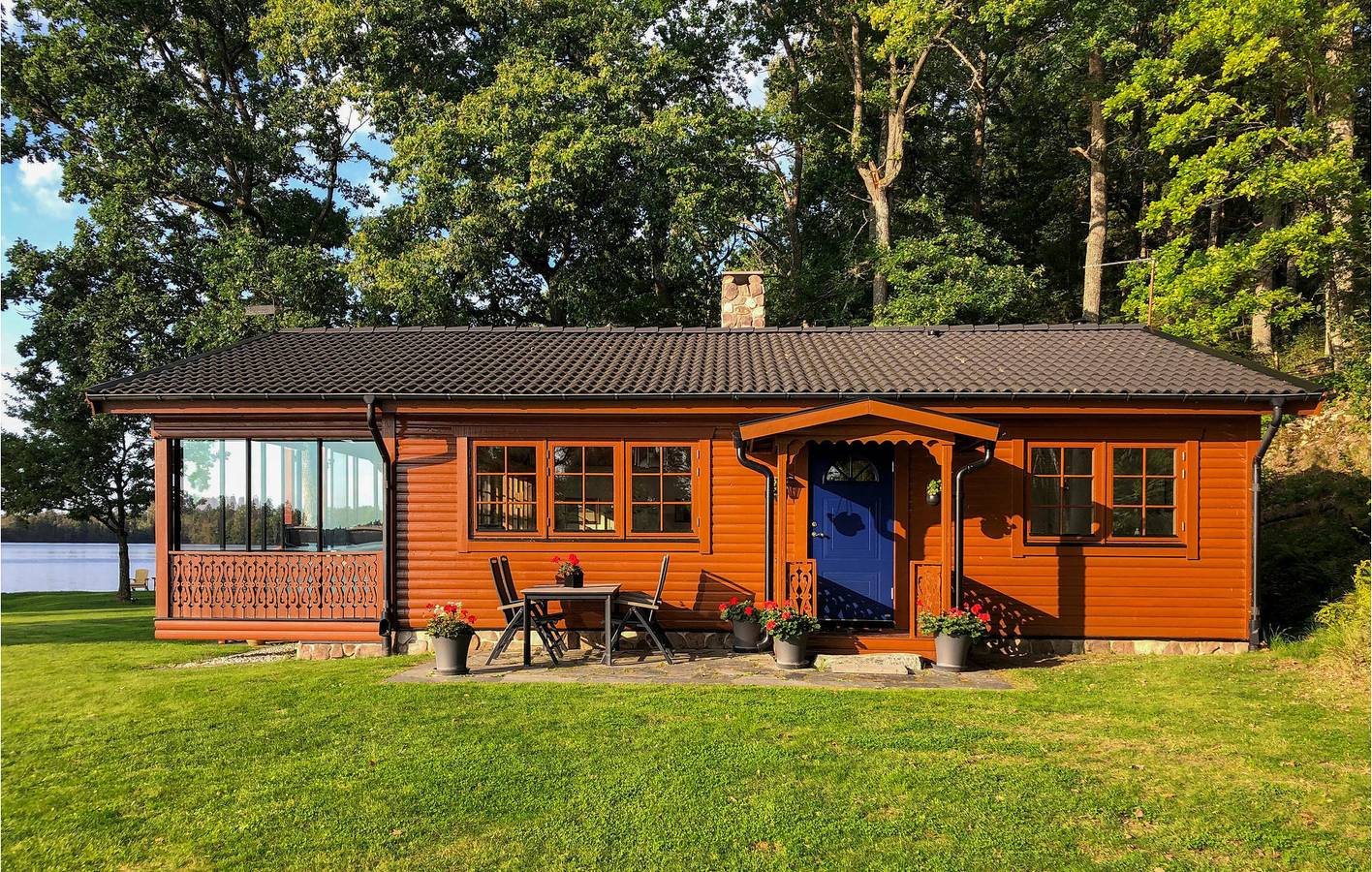 Holiday home for 4 people with garden in Jönköping County