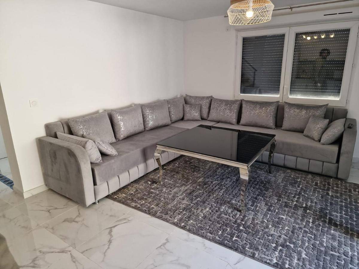 Appartement entier, Maison familiale in Pierrefitte-sur-Seine, Seine-Saint-Denis
