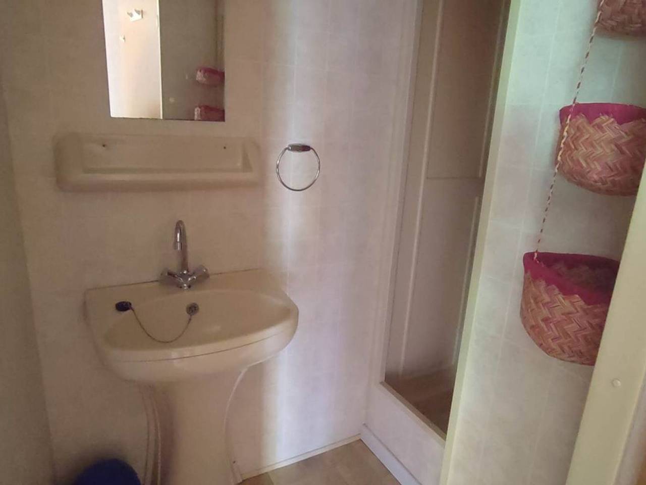 Accessible mobile home for 4 guests in La Tour-d'Auvergne, Volcans d'Auvergne Regional Nature Park