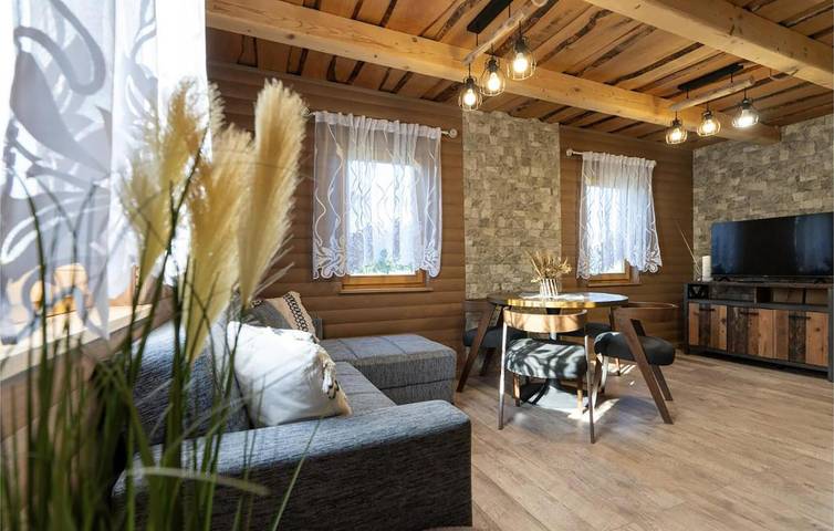 Charmantes Apartment mit Terrasse, Grill und WLAN in der Nähe des Flusses Gacka in Prozor, Lika-Senj