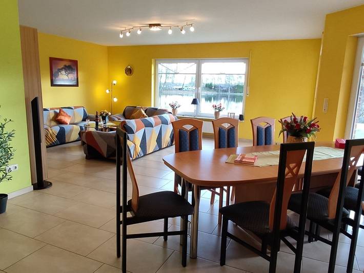 Ganze Wohnung, Haus am Kiessee - Mediterranes Flair mit Seeblick in Nenndorf, Landkreis Wittmund