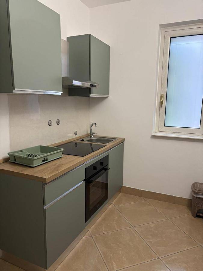 Location de vacances pour 2 personnes, avec jacuzzi ainsi que jardin et piscine à Bianco (homonymie) - 4