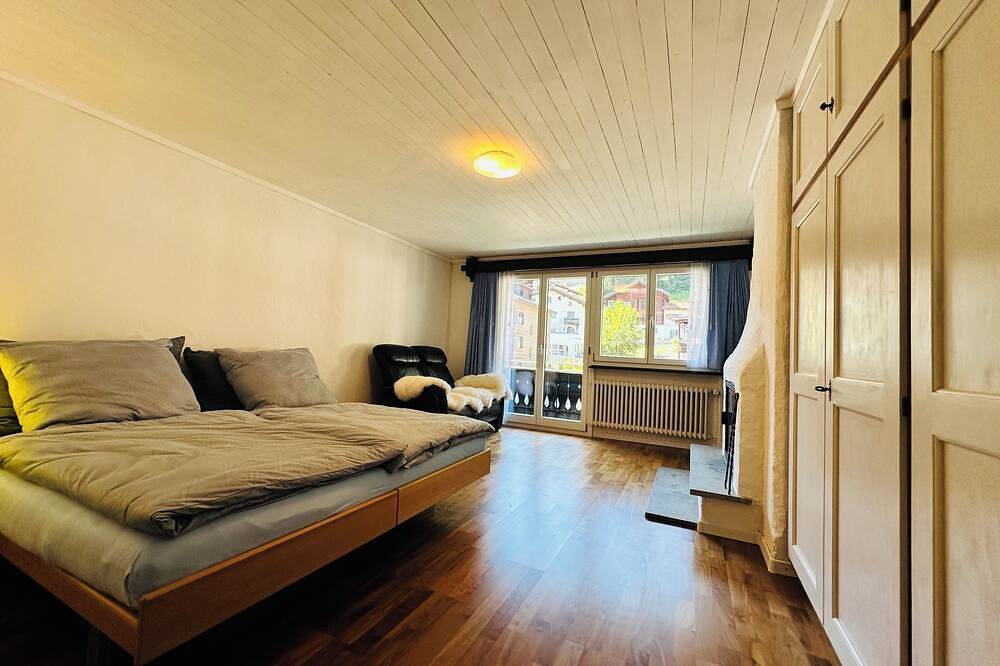 Ganze Wohnung, Charmante 3½-Zimmer-Wohnung im Zentrum von Klosters, Nähe Gotschnabahn in Klosters-Serneus, Plessur Alpen