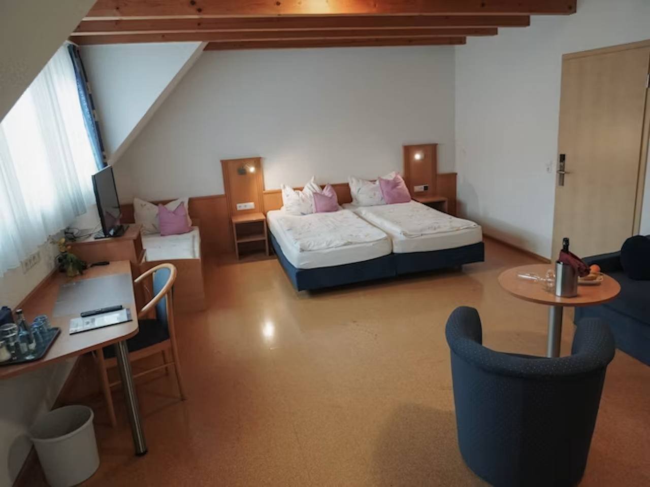 Steakhüsli Hotel - Restaurant - Familienzimmer in Schopfheim, Südschwarzwald