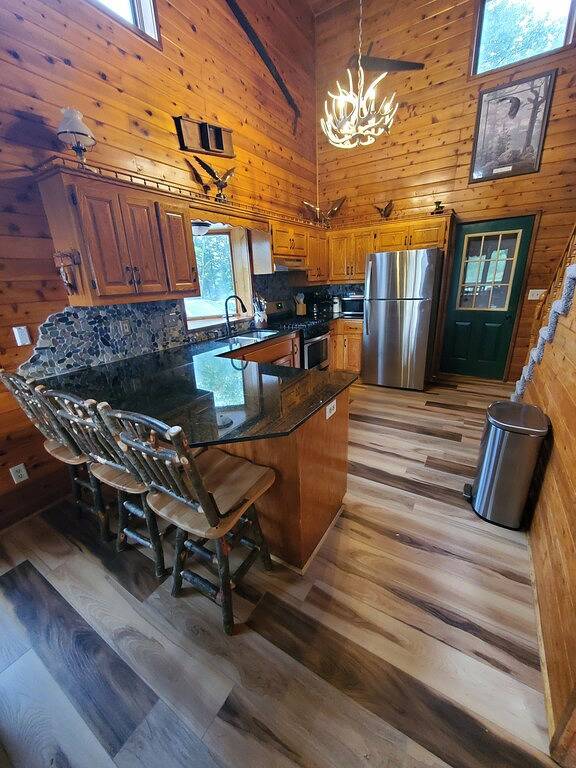 Relax and Enjoy fishing and wildlife on Goose lake in Chisago County