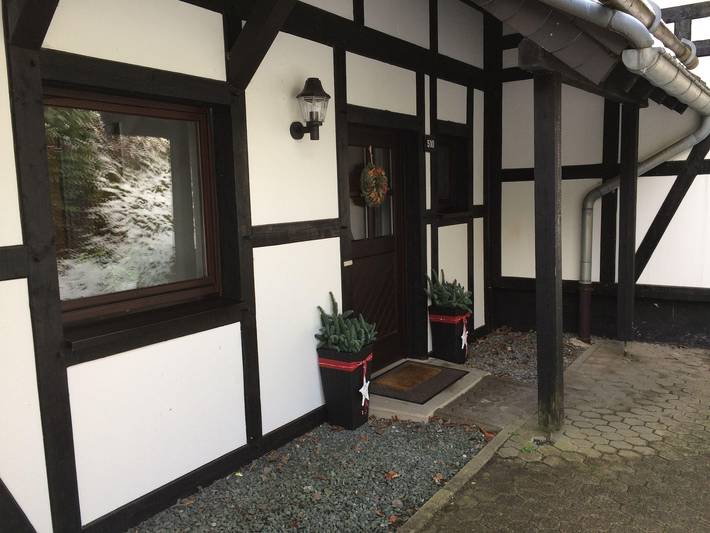 Ferienhaus für 6 Personen, mit Whirlpool und Terrasse sowie Pool und Sauna in Neuastenberg - 2