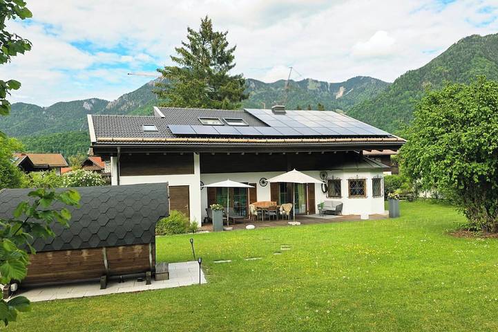 Ferienhaus für 8 Personen, mit Garten und Sauna