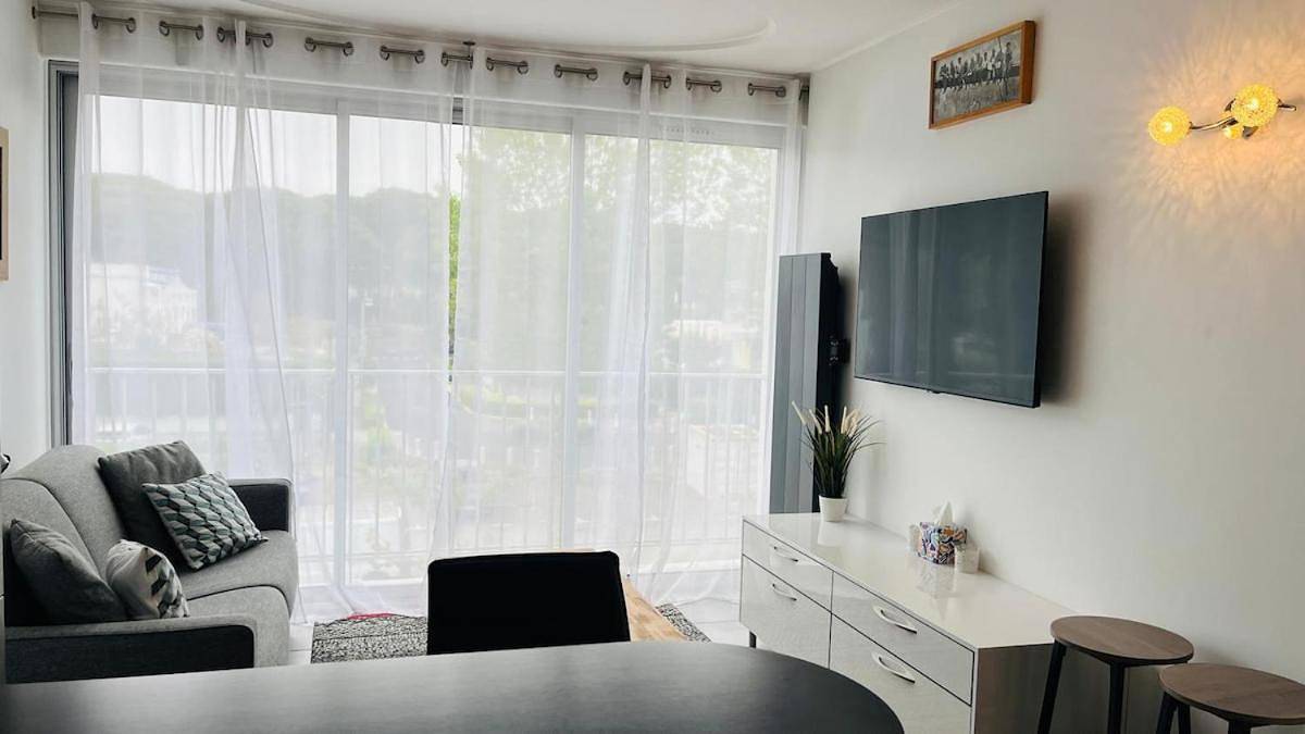 Appartement entier, Studio 3pers - Coeur de Ville et Port - 600m Plage in La Grande-Motte, Côte d'Améthyste