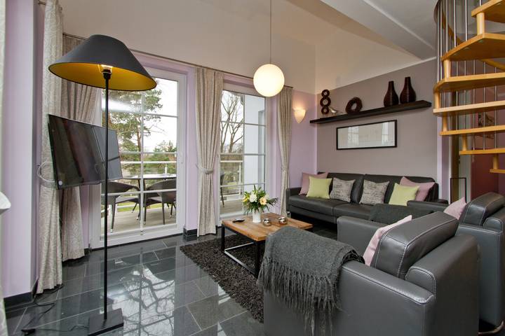 Ferienwohnung für 6 Personen, mit Balkon und Pool sowie Sauna in Seebad Heringsdorf