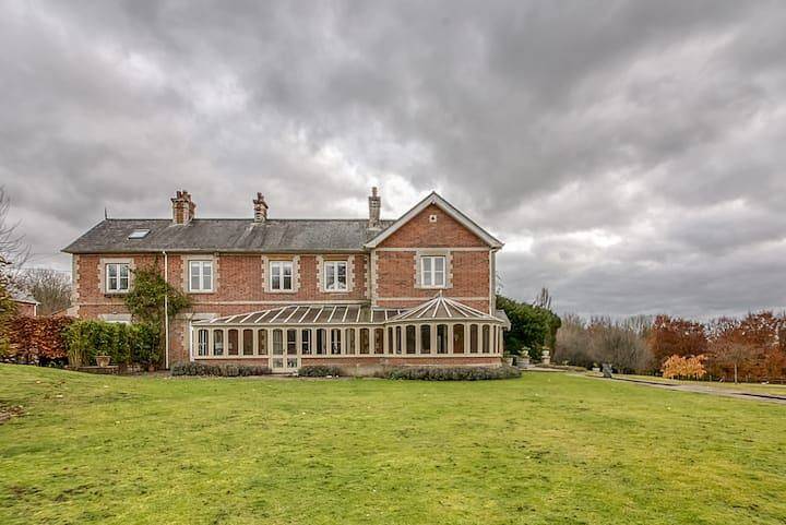 Manor for 16 people in Dorset
