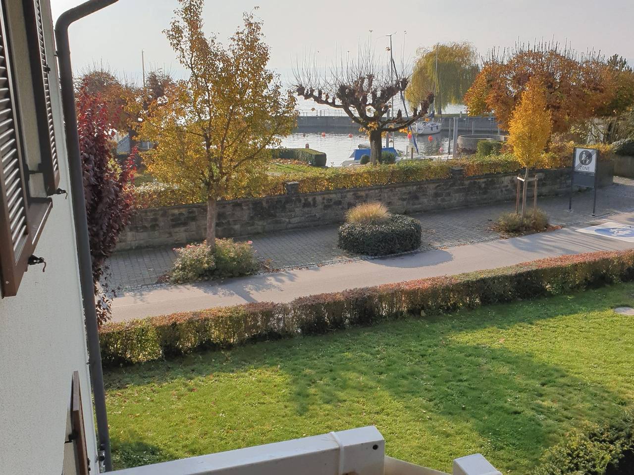 Ganze Ferienwohnung, Ferienwohnung Seegarten - Ferienwohnung mit Balkon 61qm, 1 Schlafzimmer max. 2 Personen in Hagnau am Bodensee, Region Bodensee-Oberschwaben