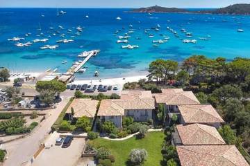 Gîte pour 6 personnes, avec jardin et terrasse dans Plage de Pinarello