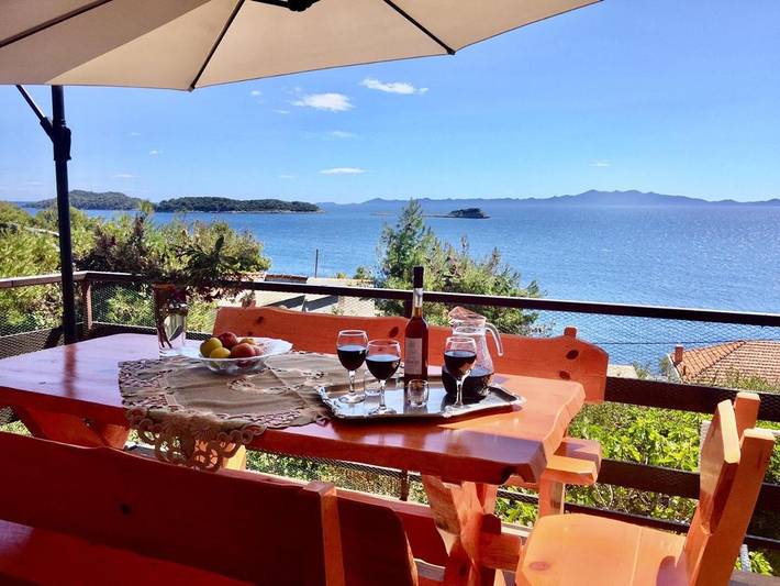 Maison d’hôte pour 3 personnes, avec jardin et terrasse, animaux acceptés en Korcula - 2