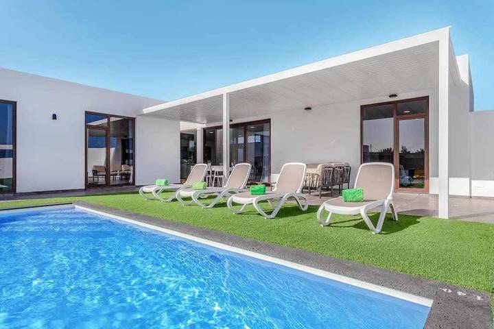 Chalet para 6 personas, con piscina y jardín en Fuerteventura