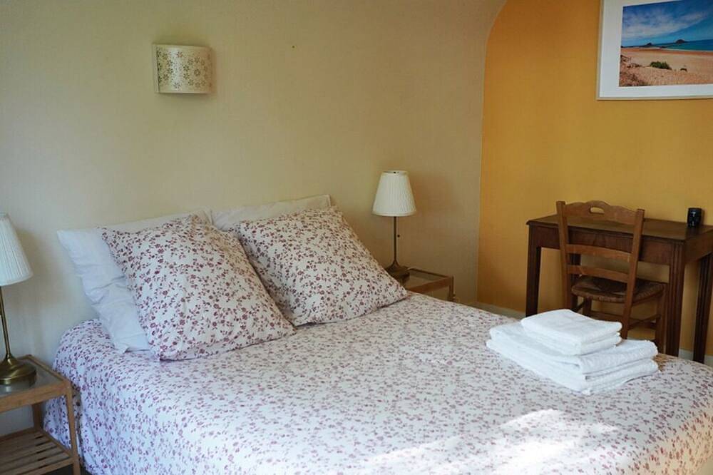 La Phacélie Chambre d'hôte spacieuse au calme à 5 mn de Pont-Aven in Névez, Côte de Cornouaille