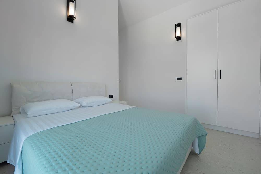 Sea View Family Villa in Montenegro – Private Pool, Nature & Peace in Budva, Opština Budva