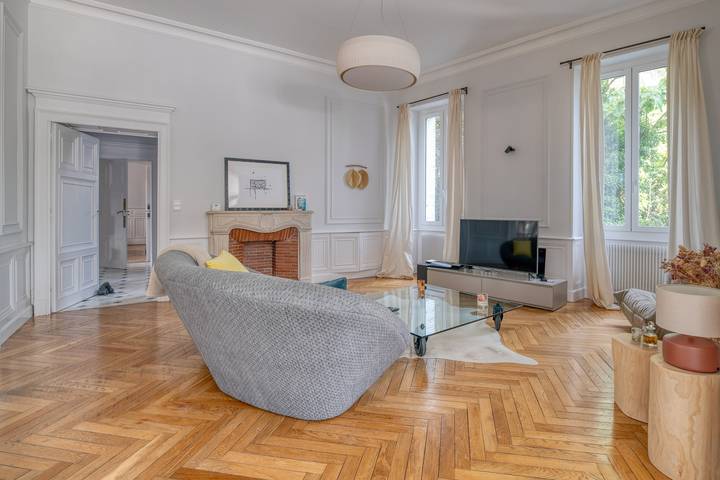 Location de vacances pour 12 personnes, avec piscine et jardin à Castres - 3