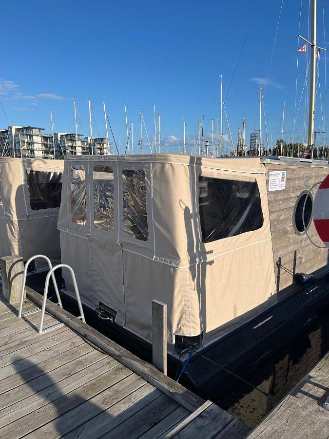 Boot für 2 Personen, mit Terrasse und Ausblick in Dänemark