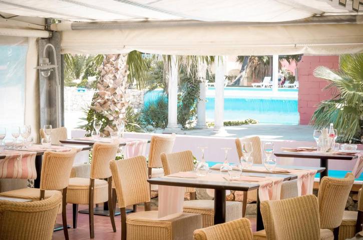 Parc de vacances pour 2 personnes, avec jardin et vue ainsi que piscine et bassin pour enfant, animaux acceptés dans Occitanie - 4