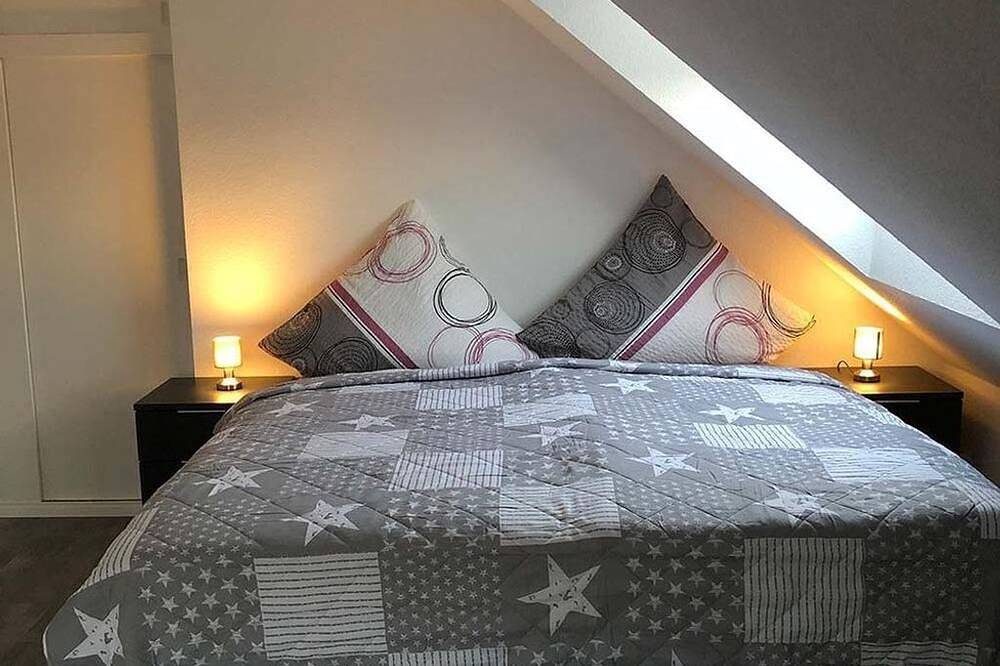 Ganze Wohnung, Ferienwohnung Schönblick - Appartement/Fewo, Dusche und Bad, Wc, 2 Schlafräum in Neustadt an der Weinstraße, Pfälzer Rheinebene
