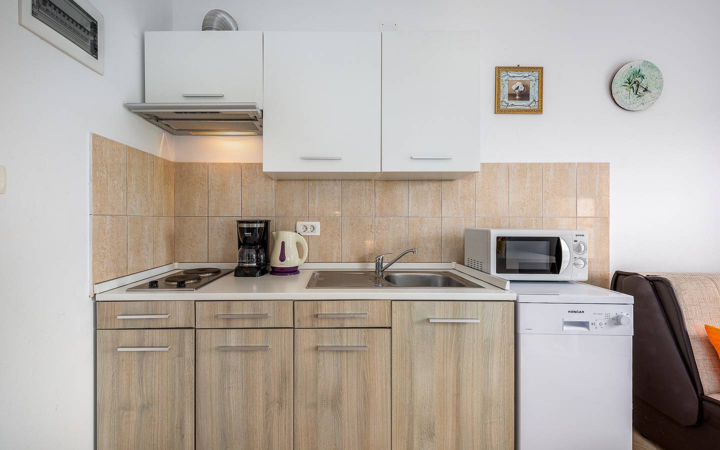 Geheel appartement, Vakantieappartement voor 3 personen met sauna in Drenje, Oostkust Istrië