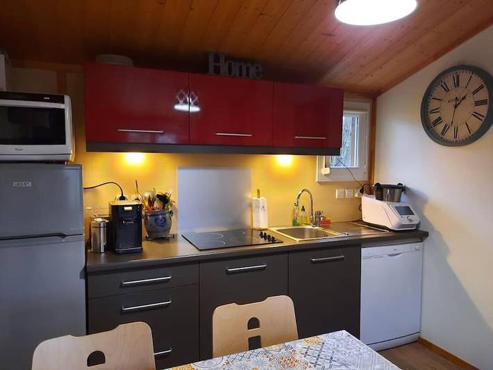 Gîte pour 4 personnes, avec jardin ainsi que piscine et vue, animaux acceptés à Gravières - 4