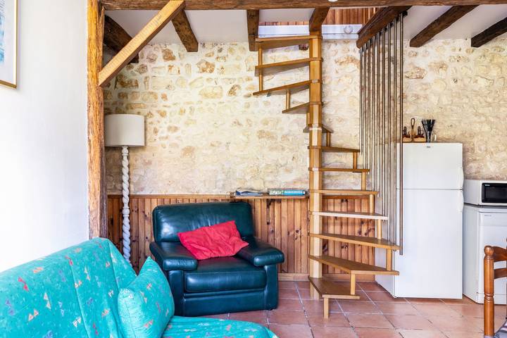 Maison de vacances « Petite Maison Bord De Rivière » avec terrasse, jardin privés et Wi-Fi in Chiré-en-Montreuil, Vienne (France)