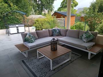 Location de vacances pour 6 personnes, avec terrasse, animaux acceptés à Le Tour-du-Parc