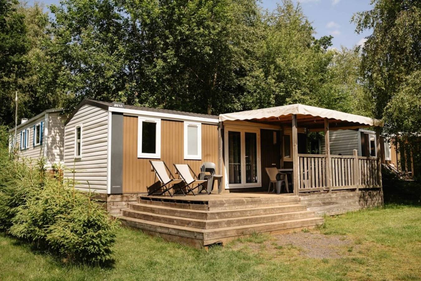 Zecamping 4 étoiles piscine couverte club enfant mobil-home Tv Lv 31m2 in Granges-Aumontzey, Parc naturel régional des Ballons des Vosges