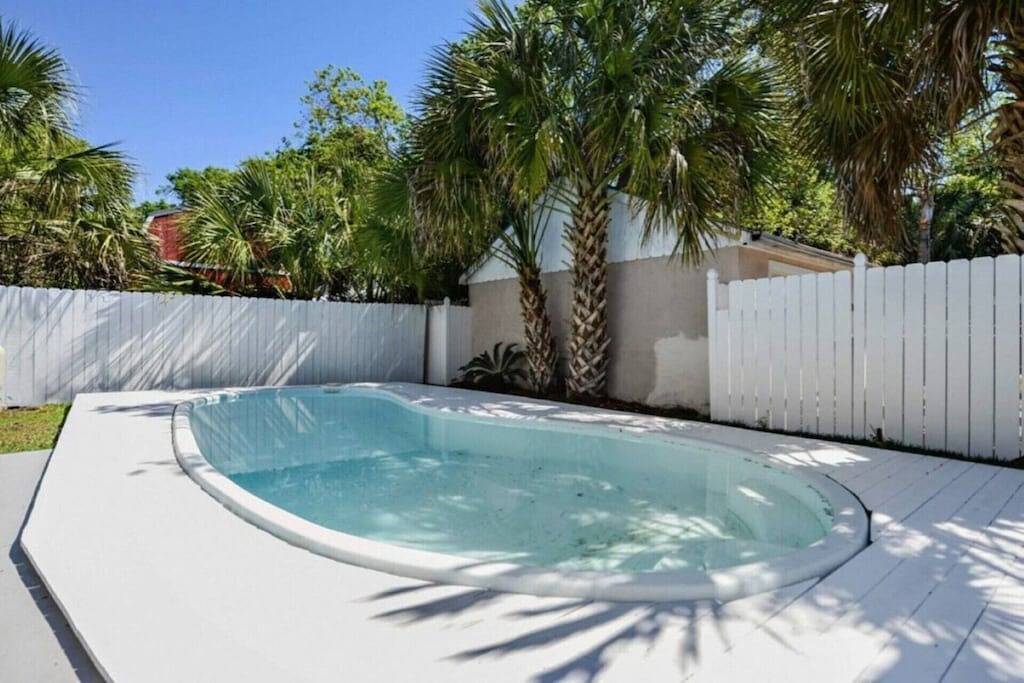 Heart of Old Town Bay St. Louis - Crown Jewel with pool! in Bay St. Louis, Mississippi Gulf Coast