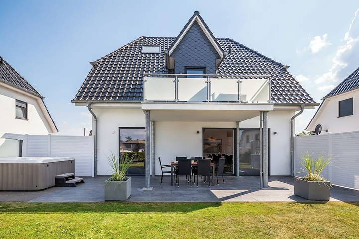 Ferienhaus für 6 Personen, mit Garten und Sauna sowie Whirlpool und Balkon, mit Haustier - 1