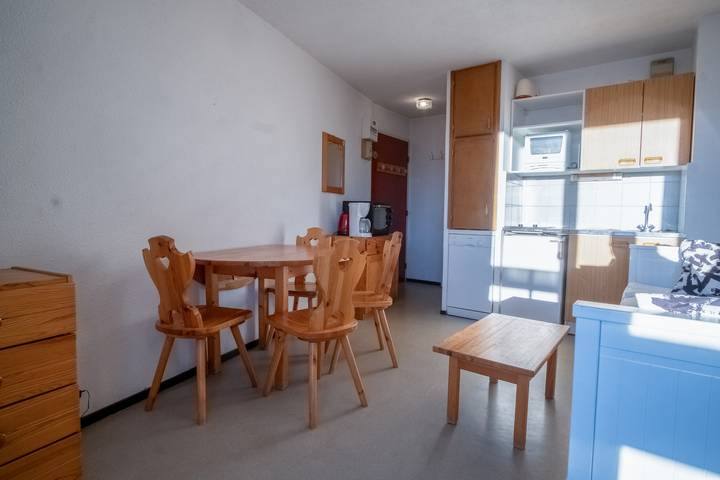 Apartamento entero, Apartamento de vacaciones para 4 personas con balcón in Huez, Parque Nacional de los Ecrins