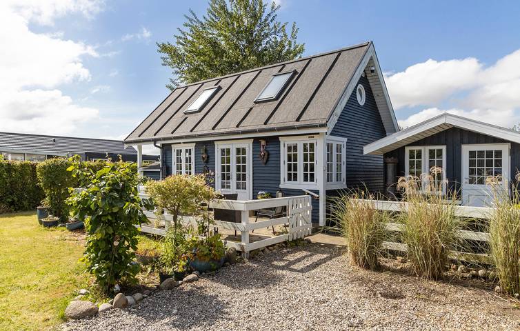 Ferienhaus für 8 Personen, mit Terrasse und Garten - 1