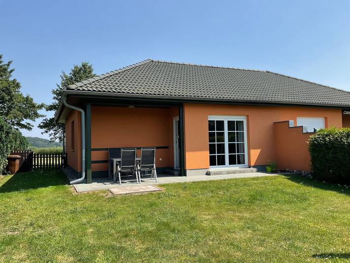 Ferienwohnung für 4 Personen, mit Garten und Terrasse, kinderfreundlich in Bergen auf Rügen und Umgebung - 2